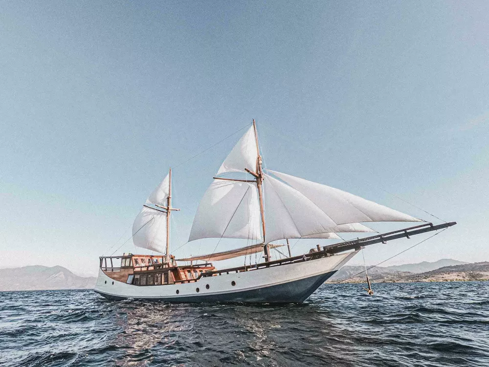 KOMODO ISLAND BOAT TRIP